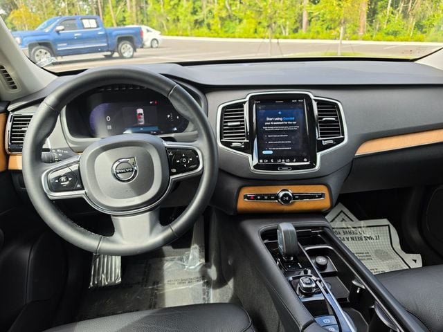 Used 2024 Volvo XC90 B5 Plus AWD/4WD image 8