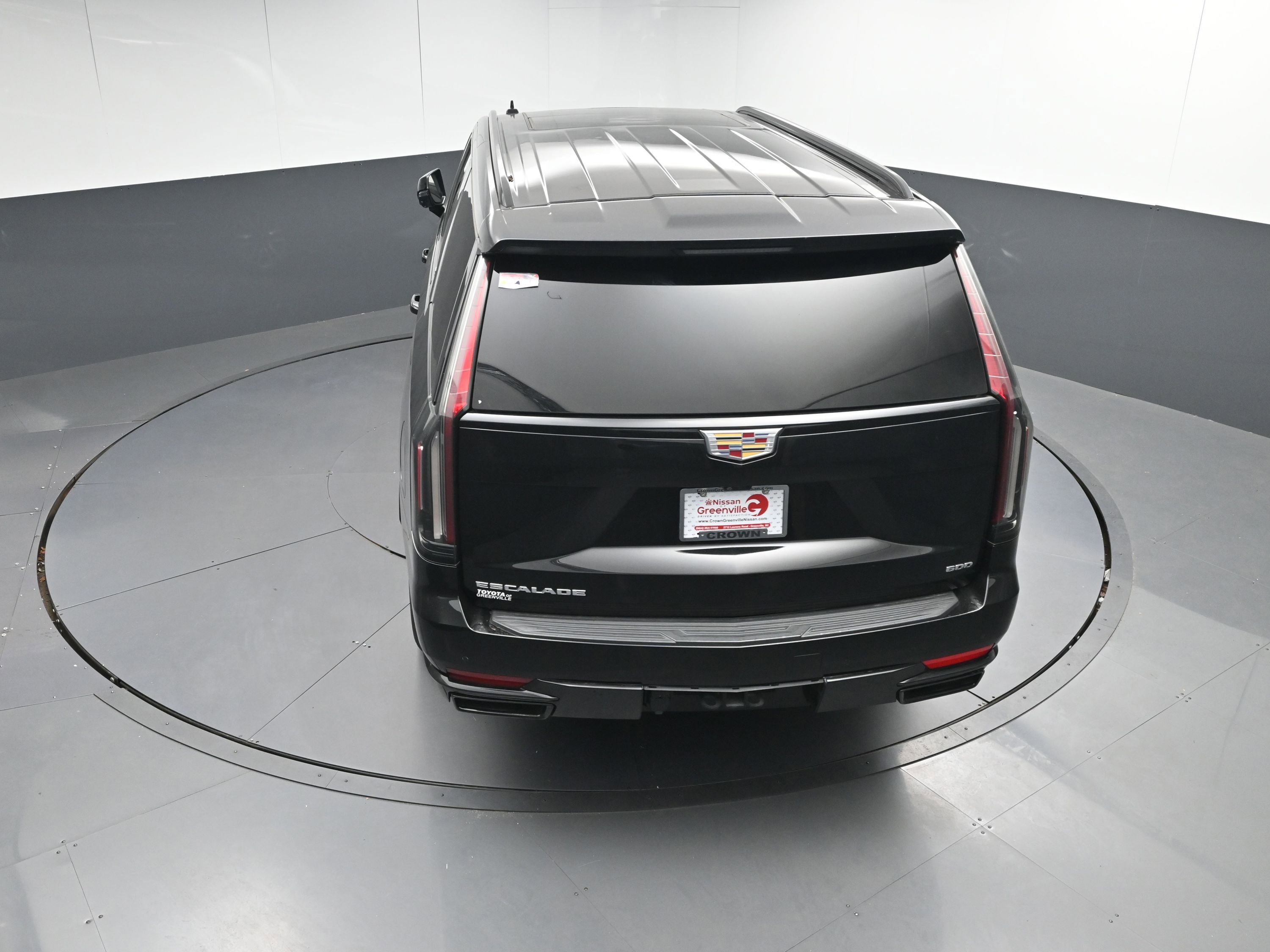 Used 2023 Cadillac Escalade ESV Sport image 31