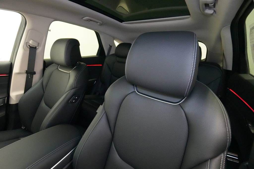 New 2026 Genesis GV70 2.5T Select image 16