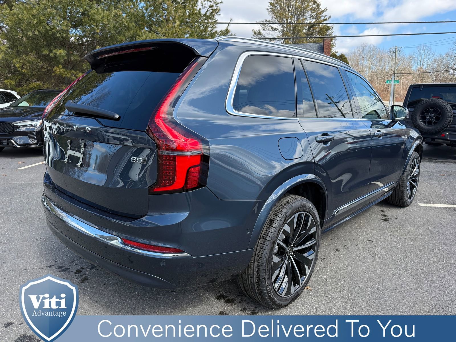 New 2026 Volvo XC90 B5 Plus image 8