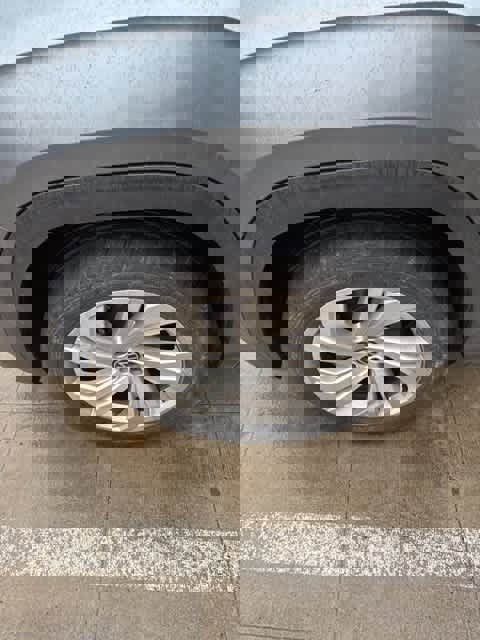 Certified 2023 Volkswagen Atlas SE image 11