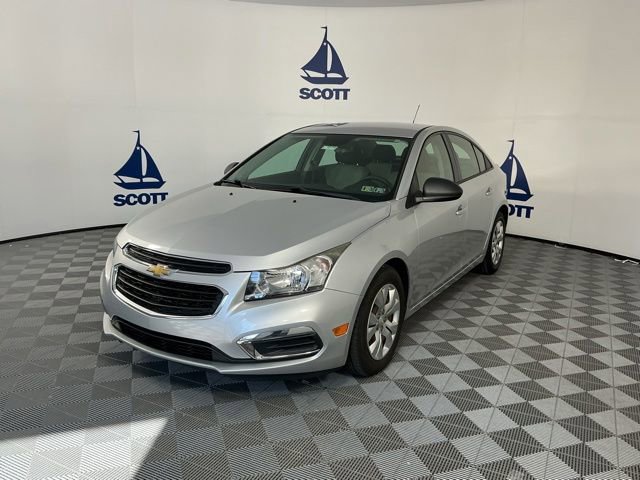 Used 2015 Chevrolet Cruze L FWD image 3
