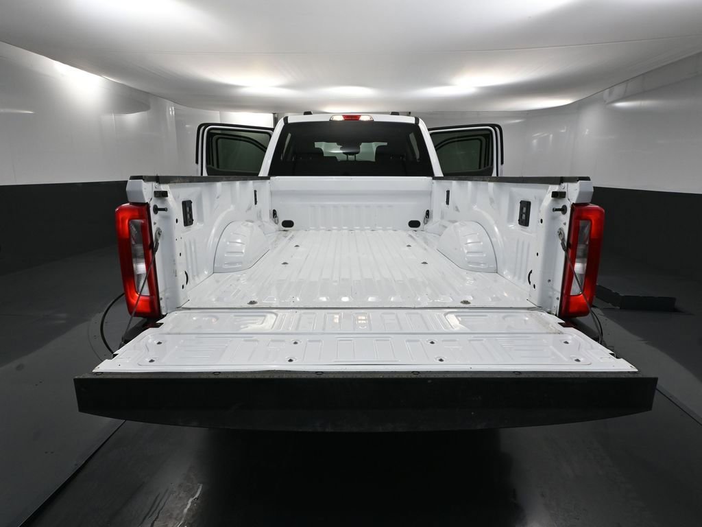 Used 2024 Ford F350 XLT w/ FX4 Off-Road Package image 39
