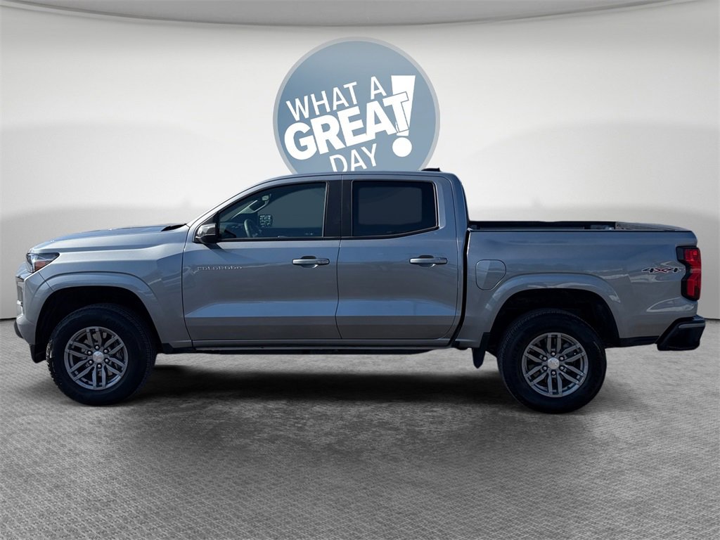 Used 2024 Chevrolet Colorado LT w/ LT Convenience Package II image 7