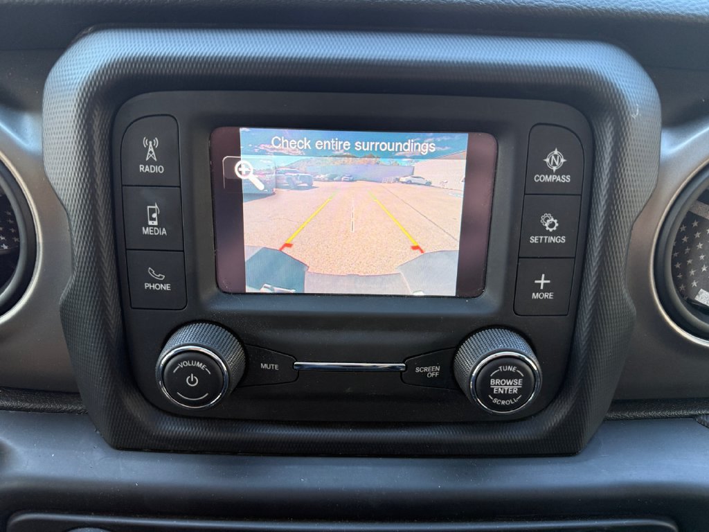 Used 2021 Jeep Gladiator Sport AWD/4WD image 18