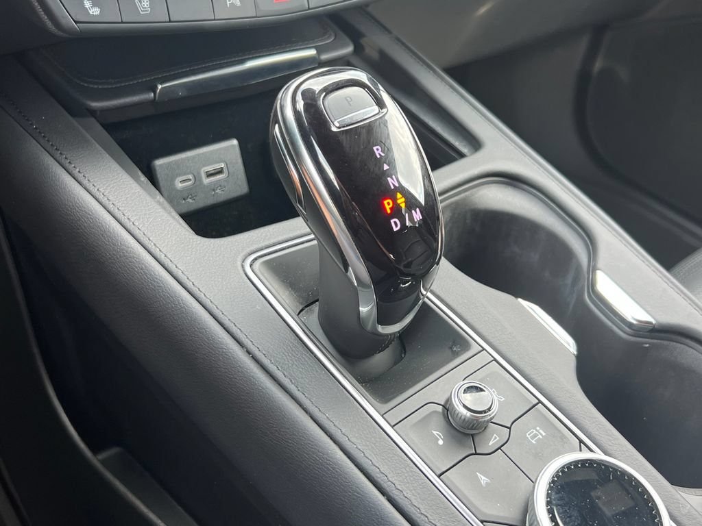 Certified 2024 Cadillac XT4 Sport AWD/4WD image 27