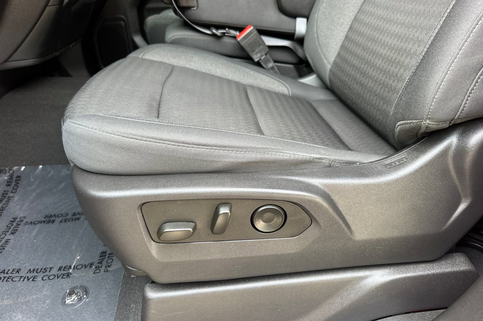 Used 2024 Chevrolet Silverado 1500 Custom image 13