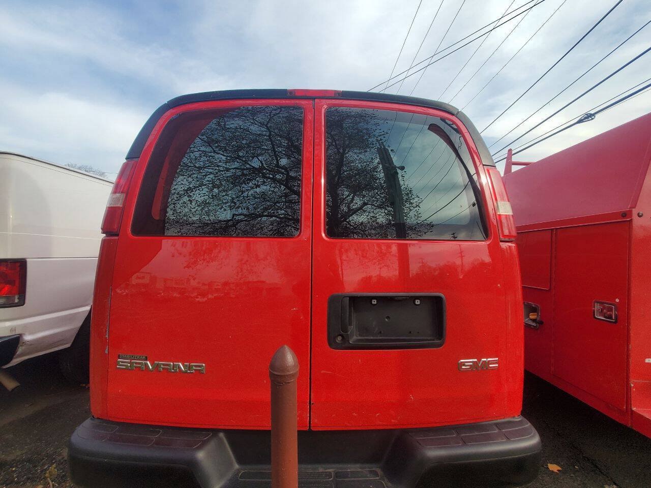 Used 2015 GMC Savana 2500 Extended RWD image 5