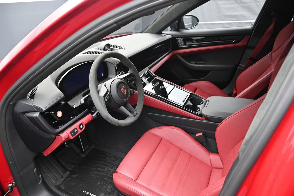 Certified 2026 Porsche Panamera GTS AWD/4WD image 4