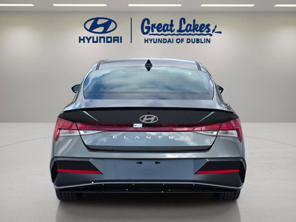 New 2026 Hyundai Elantra SEL Sport image 4