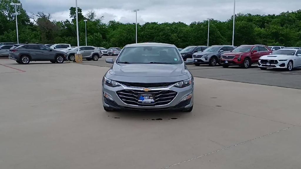 Used 2024 Chevrolet Malibu LT FWD image 5