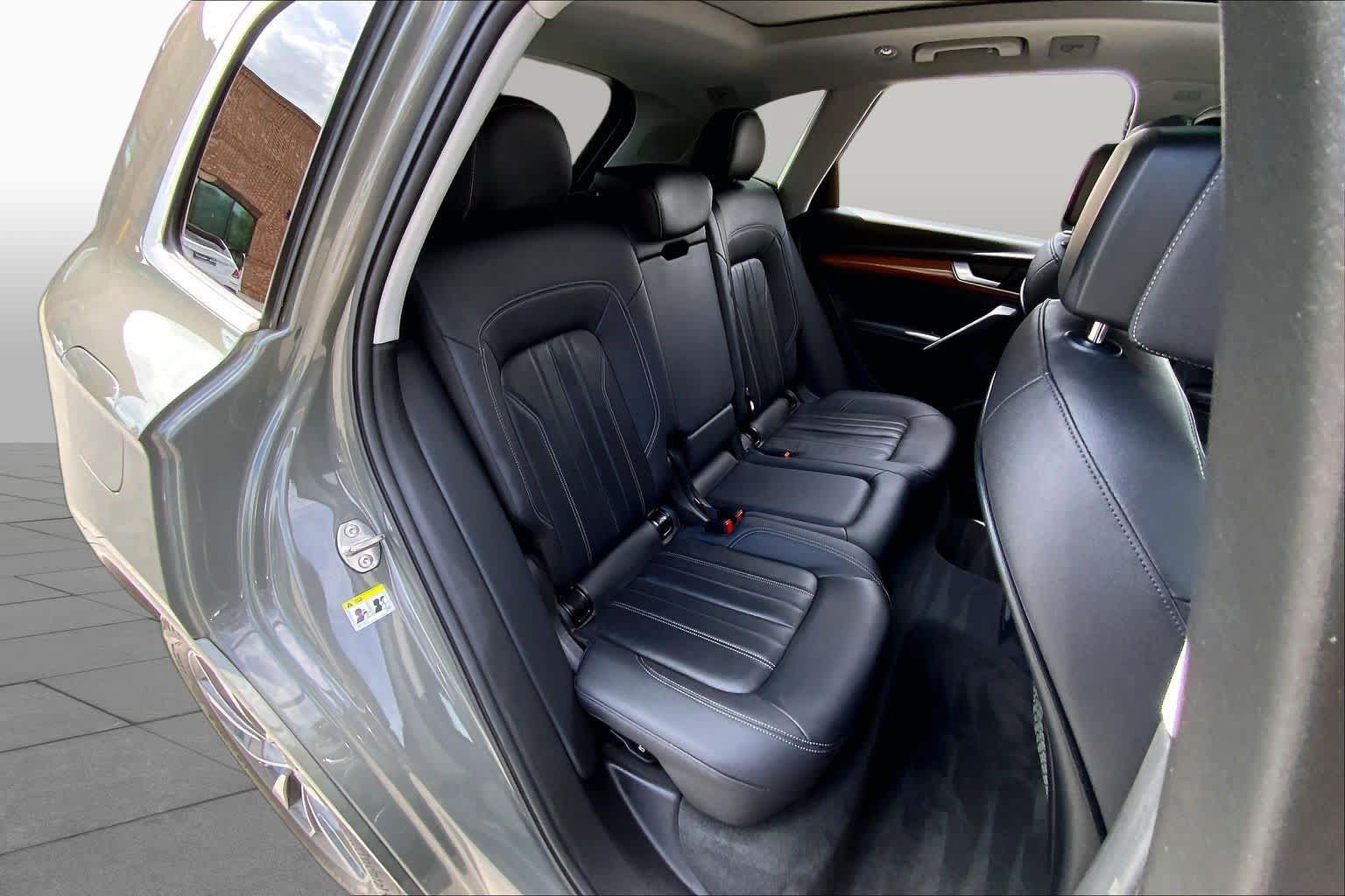 Used 2023 Audi Q5 2.0T Premium Plus w/ Premium Plus Package AWD/4WD image 21