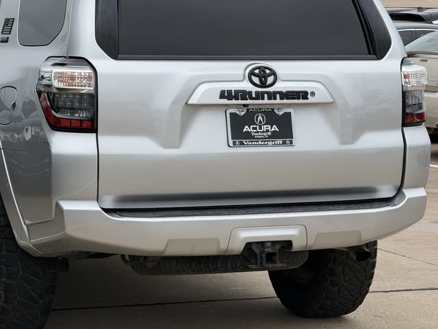 Used 2018 Toyota 4Runner SR5 RWD image 6