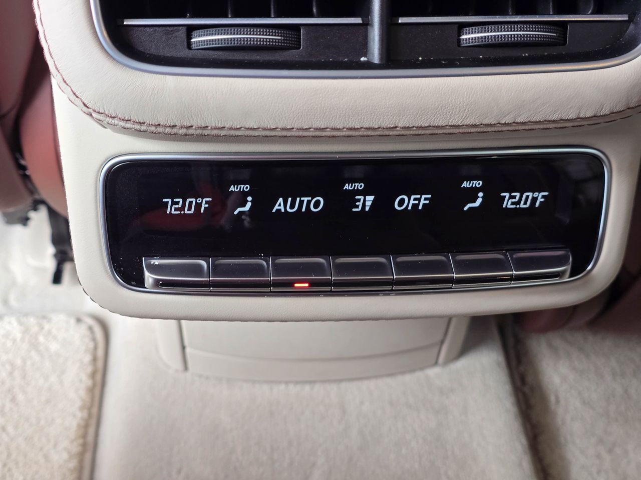 Used 2025 Mercedes-Benz Maybach GLS 600 4MATIC image 37