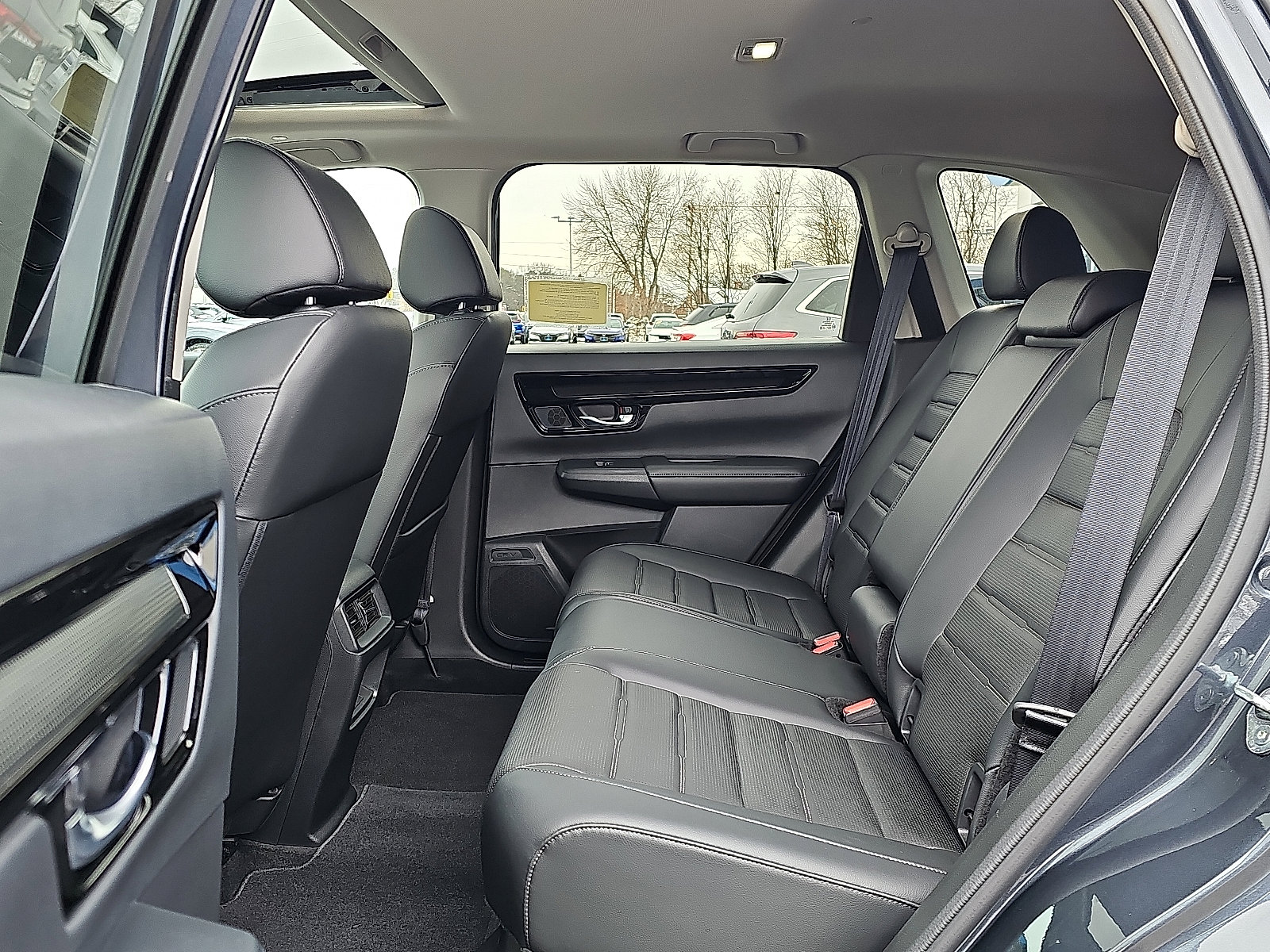 Used 2023 Honda CR-V EX-L image 10