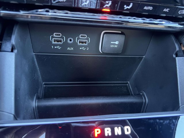 Used 2025 Jeep Grand Cherokee L Limited image 31