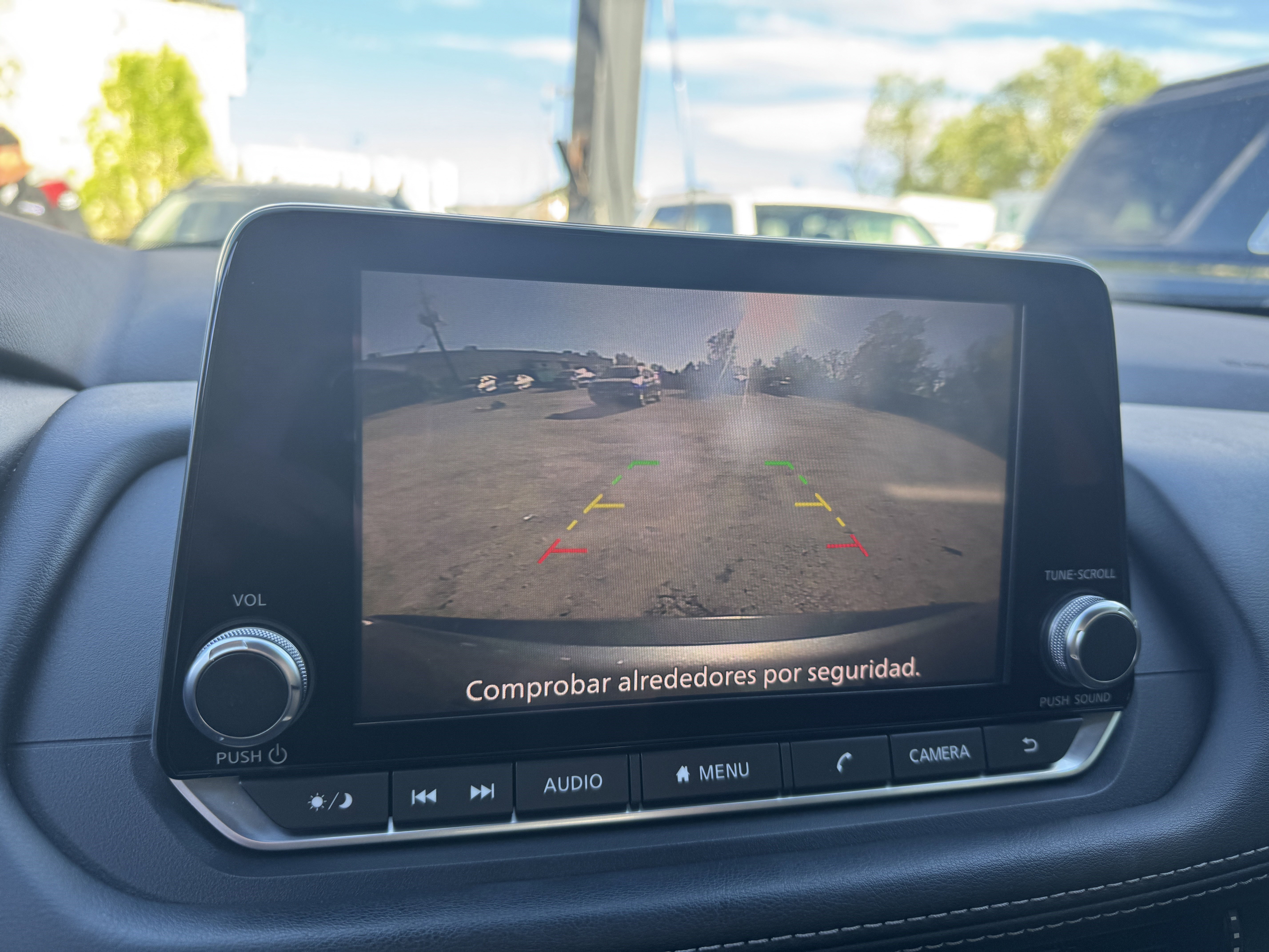 Used 2021 Nissan Rogue S image 25