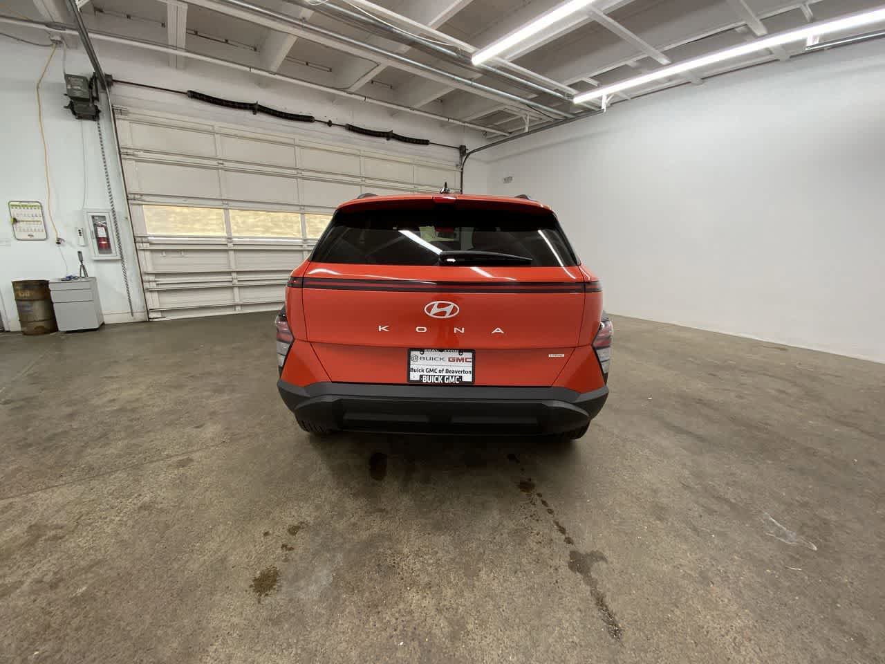 Used 2024 Hyundai Kona SEL image 5