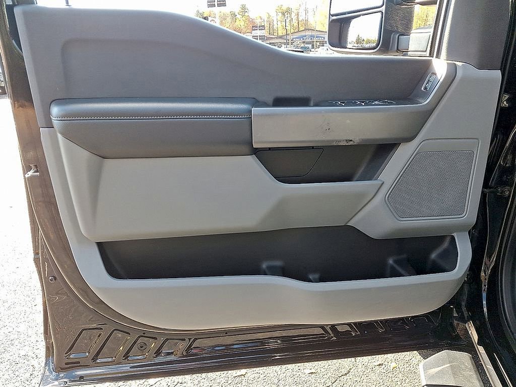 Used 2024 Ford F250 XLT w/ Snow Plow Prep Package image 12