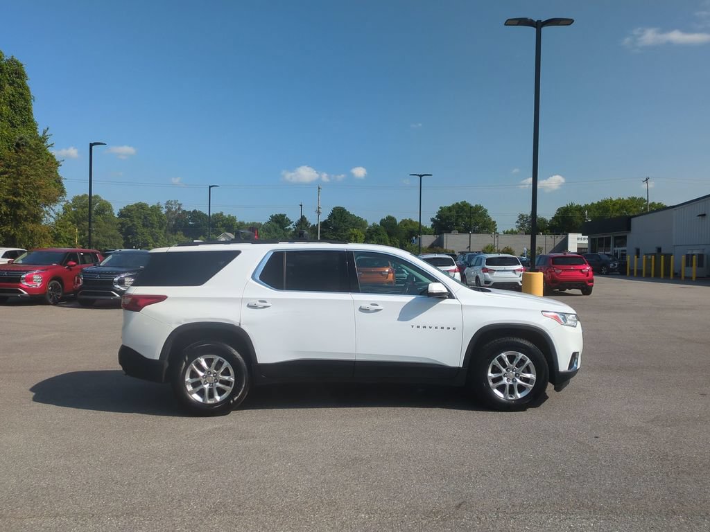 Used 2019 Chevrolet Traverse LT FWD image 4