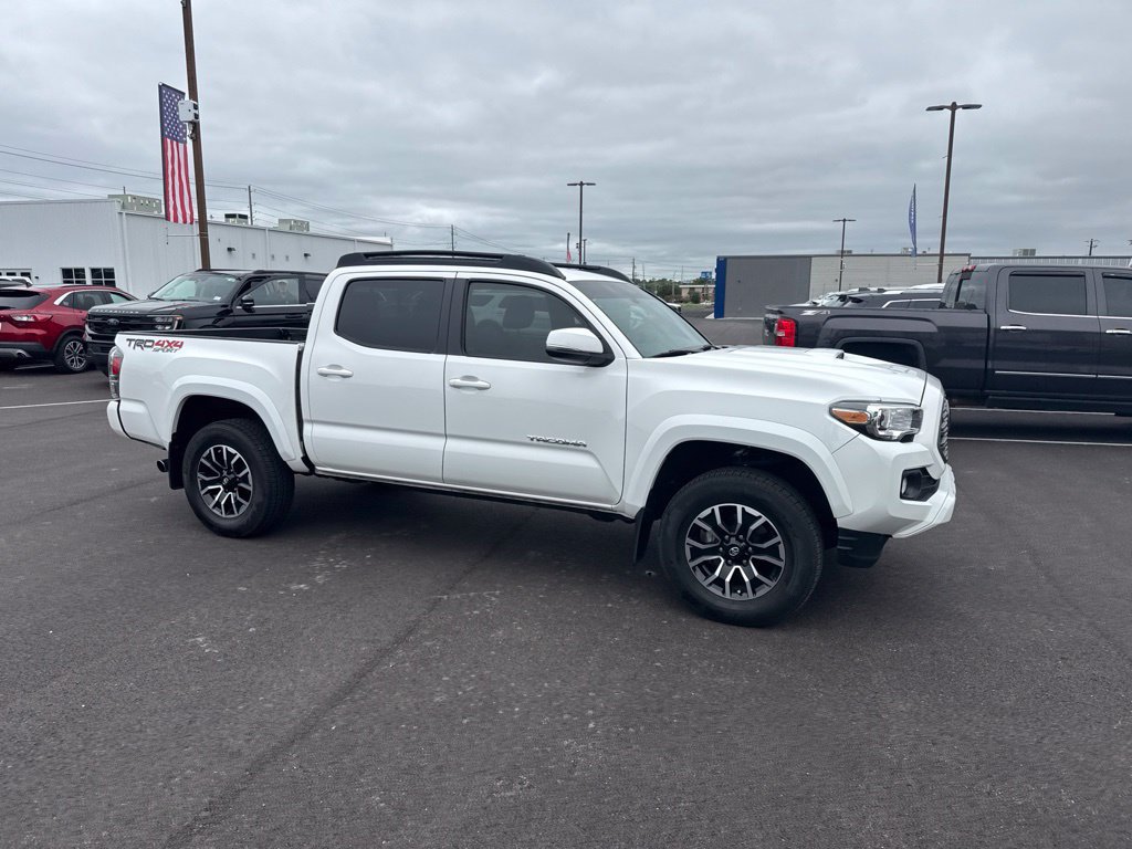 Used 2023 Toyota Tacoma TRD Sport w/ Technology Package AWD/4WD image 17