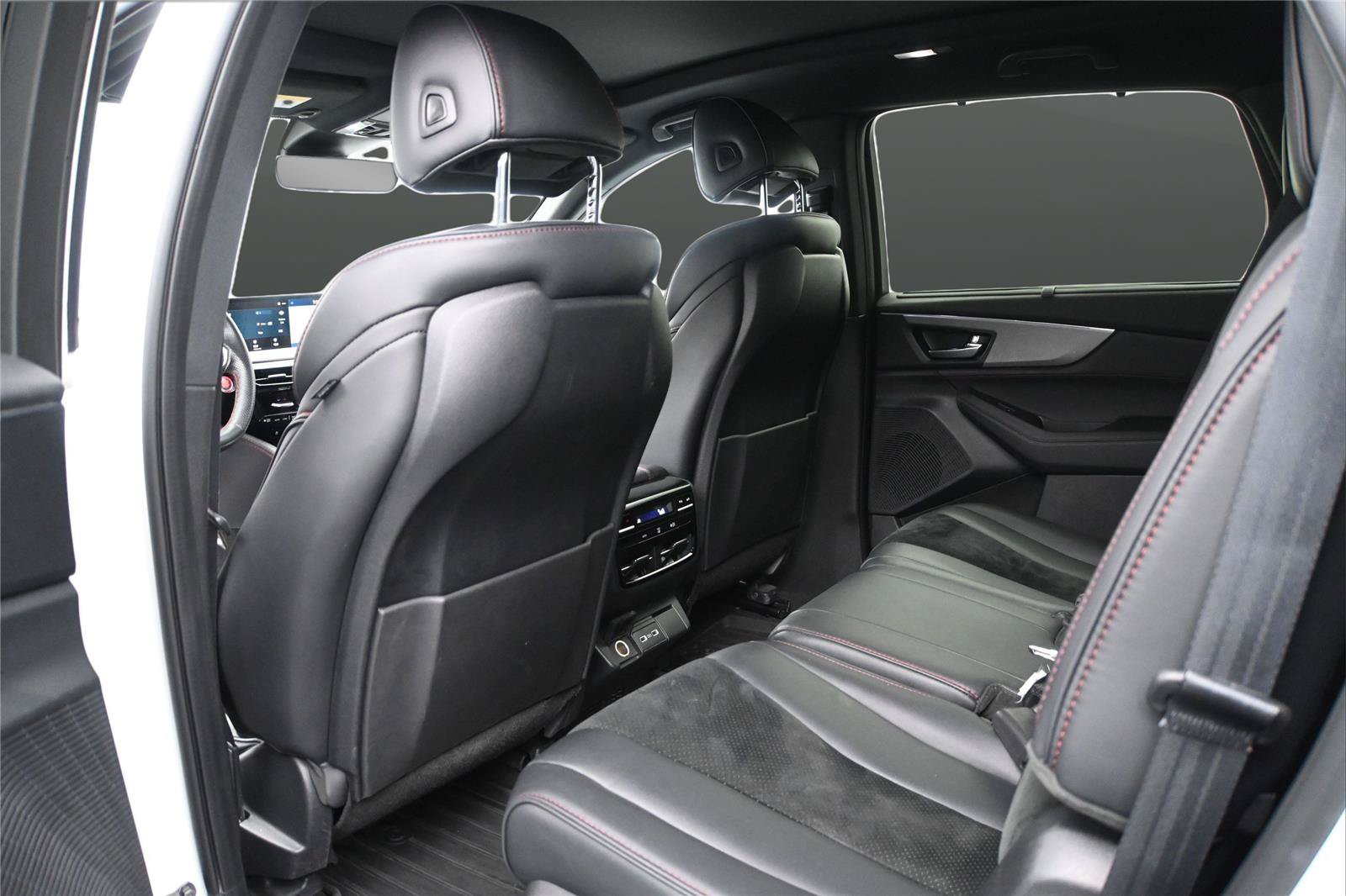 Used 2024 Acura MDX A-Spec AWD/4WD image 9