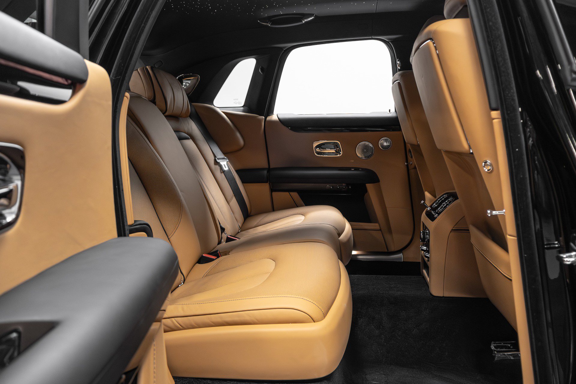 Used 2022 Rolls-Royce Ghost image 24