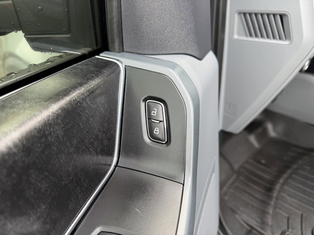 Used 2022 Ford F150 XLT w/ Equipment Group 302A High image 19