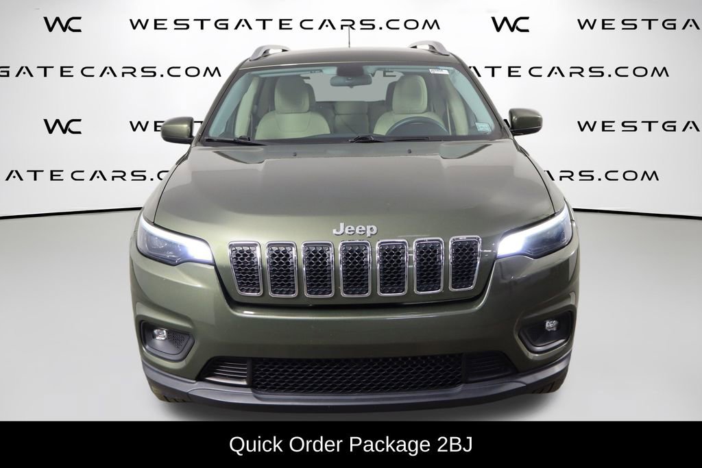 Used 2019 Jeep Cherokee Latitude w/ Popular Appearance Group AWD/4WD image 2