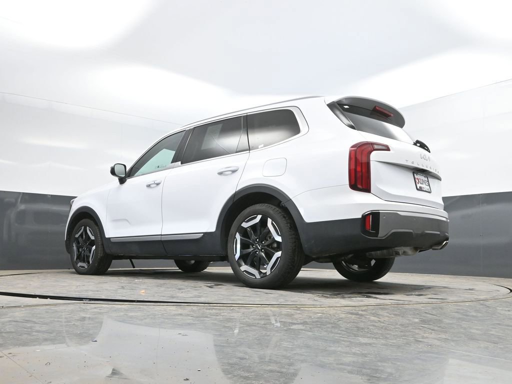 Used 2025 Kia Telluride S AWD/4WD image 34