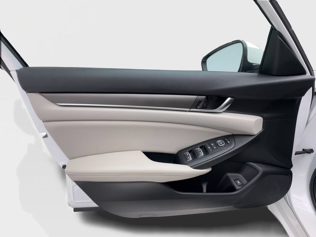 Used 2022 Honda Accord LX image 21
