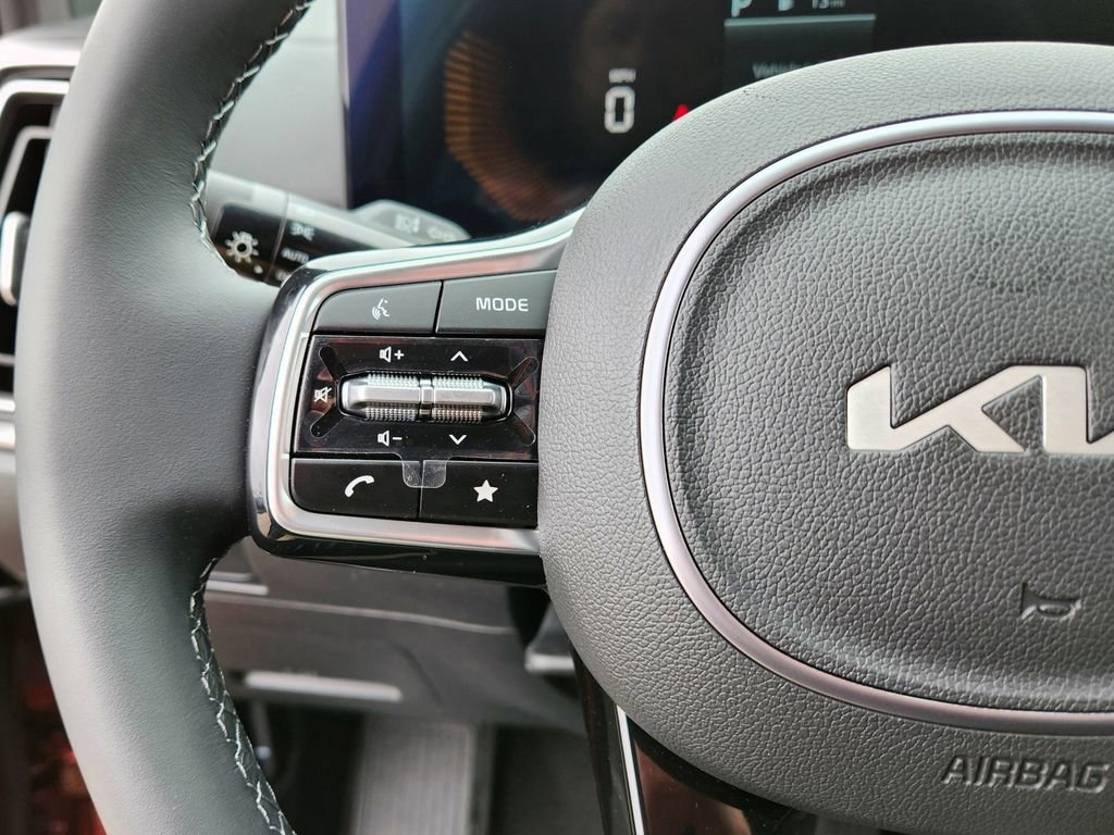New 2025 Kia Sorento S image 17