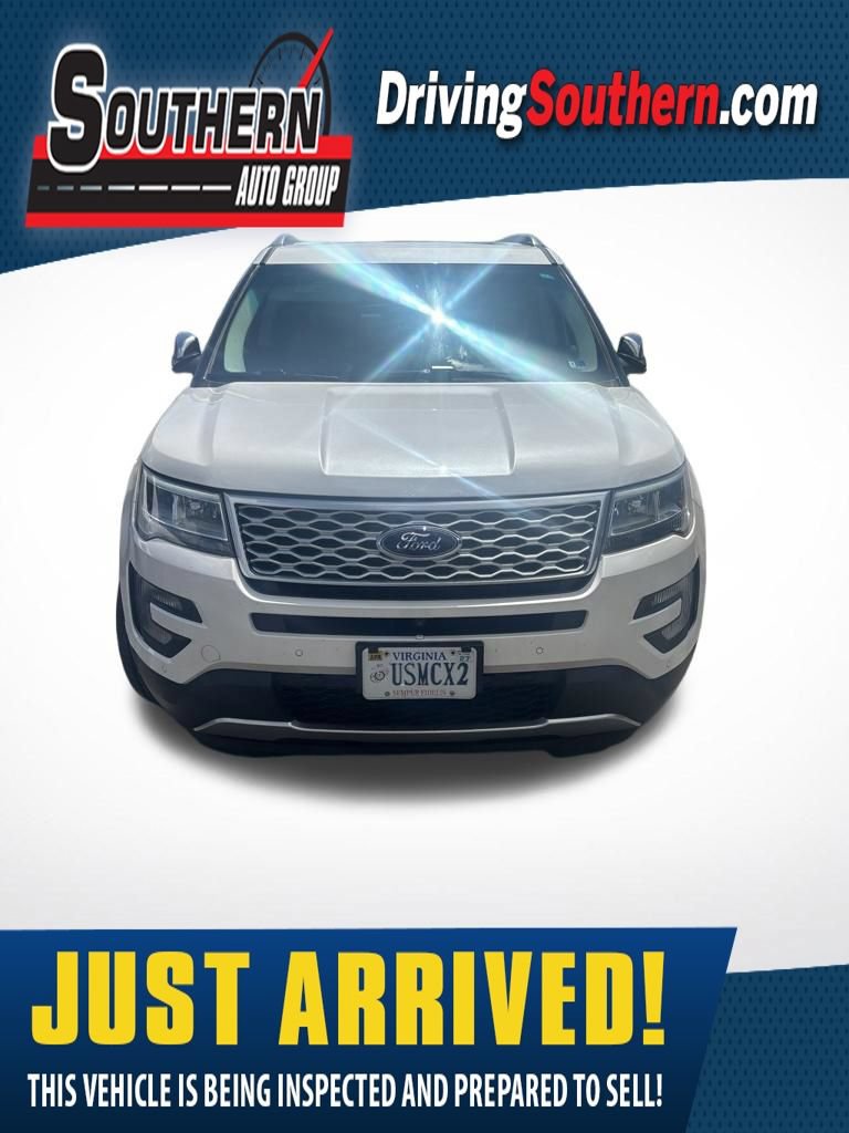 Used 2017 Ford Explorer Platinum AWD/4WD image 1