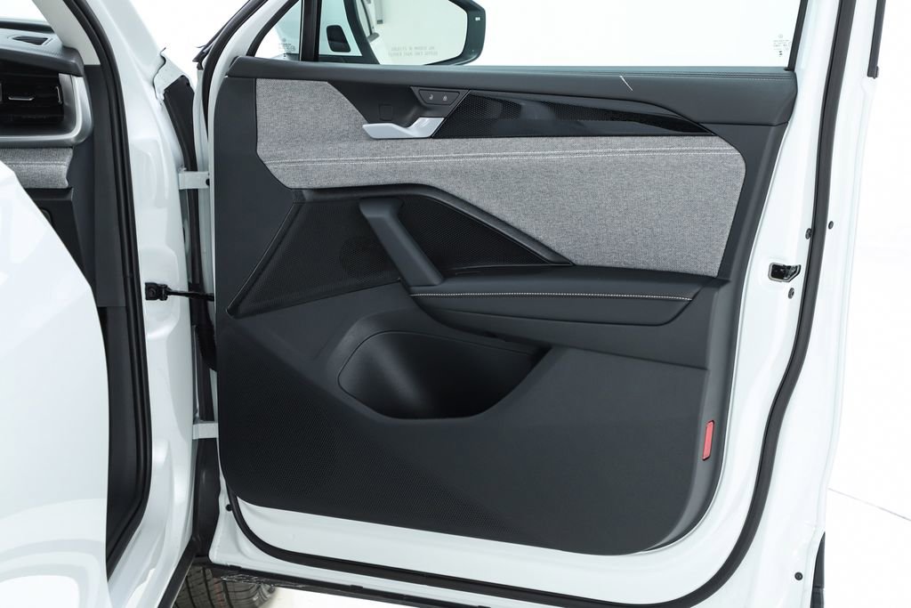 New 2026 Volkswagen Tiguan S image 68