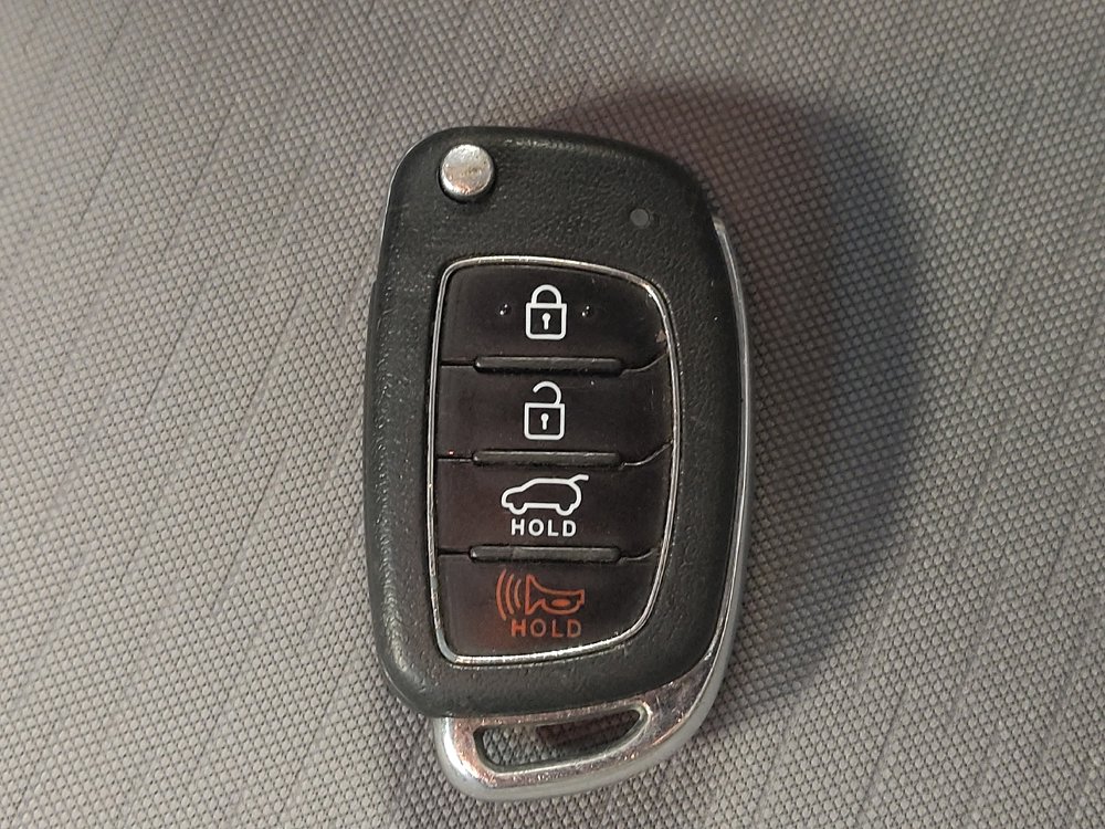 Used 2019 Hyundai Tucson SE image 32