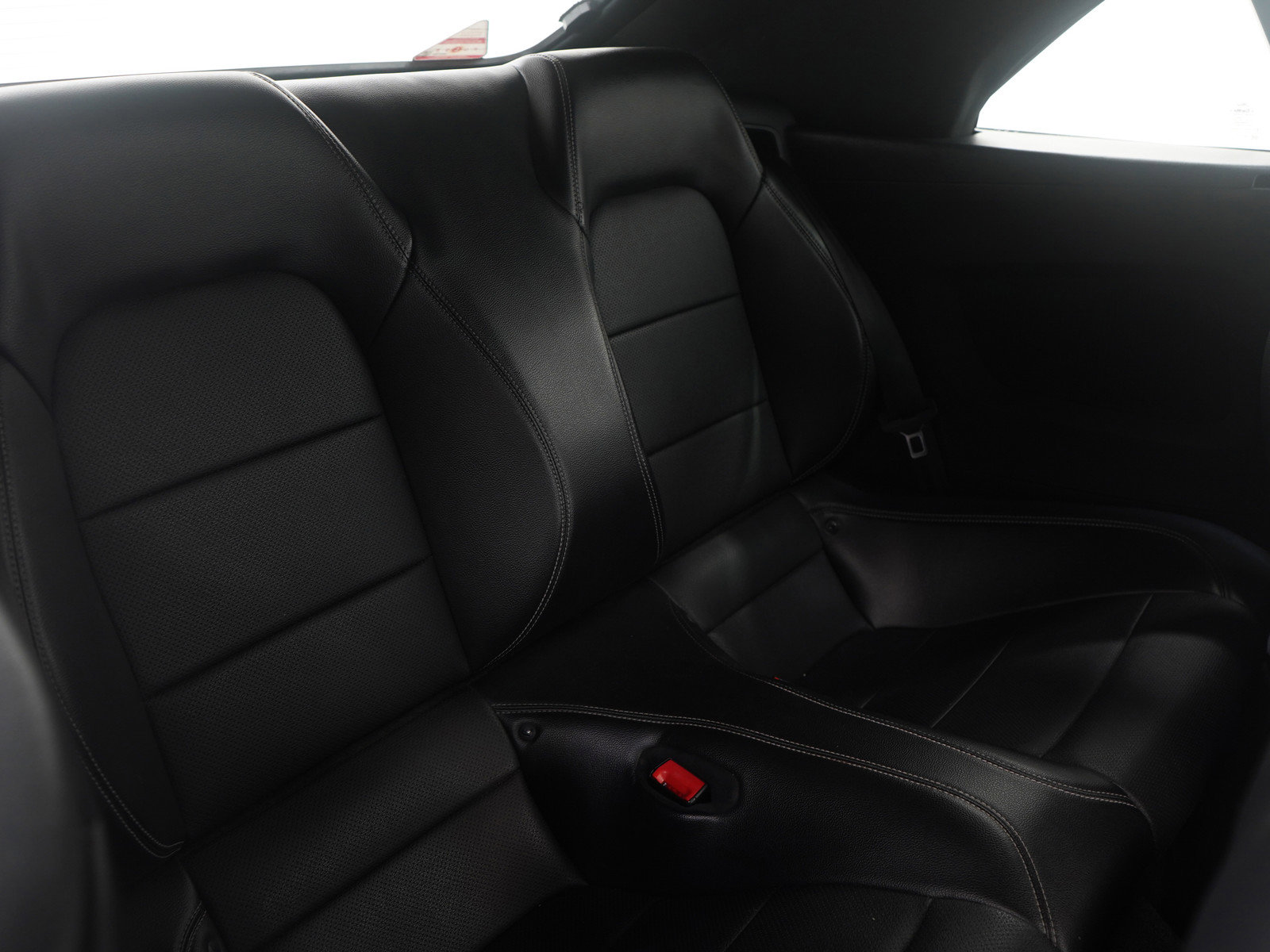 Used 2018 Ford Mustang GT Premium image 12