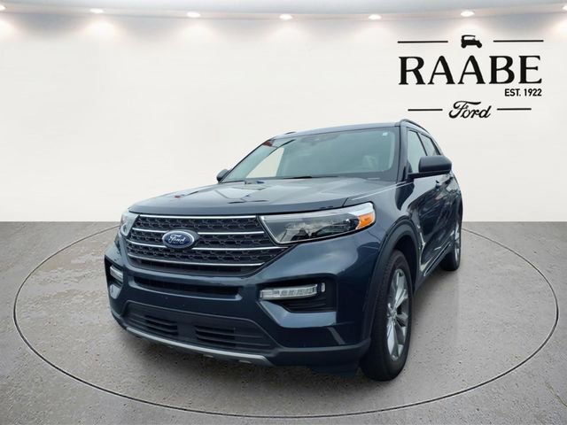 Used 2022 Ford Explorer XLT w/ Equipment Group 202A image 3