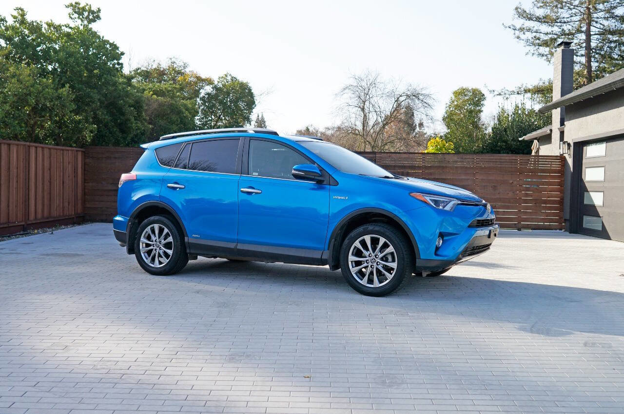 Used 2018 Toyota RAV4 Limited w/ Advanced Technology Package