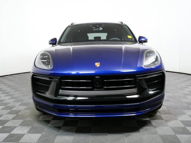 Used 2025 Porsche Macan GTS AWD/4WD image 37
