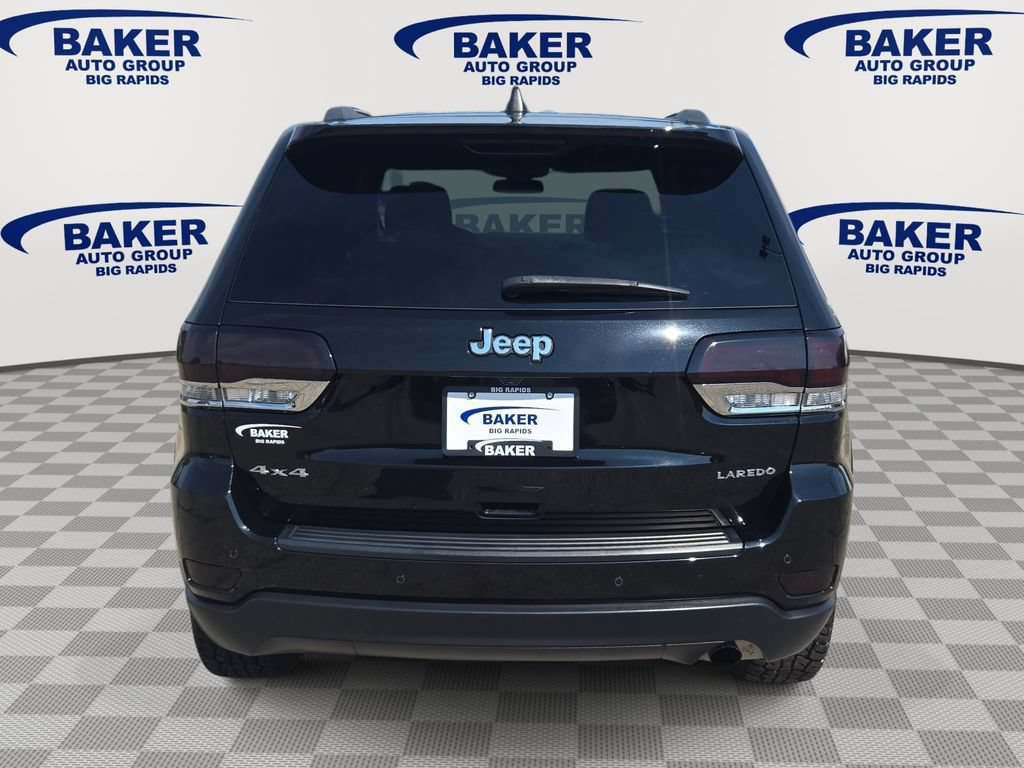Used 2021 Jeep Grand Cherokee Laredo AWD/4WD image 4
