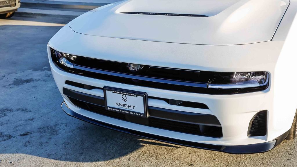 New 2026 Dodge Charger R/T w/ Blacktop Package AWD/4WD image 6