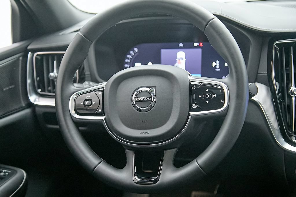 Certified 2025 Volvo S60 B5 Ultra AWD/4WD image 28