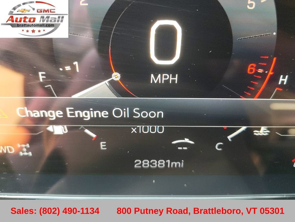 Used 2025 GMC Yukon XL Denali Ultimate AWD/4WD image 18