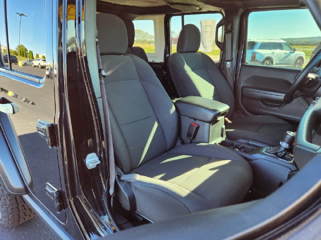 Used 2022 Jeep Wrangler Unlimited Sport AWD/4WD image 25