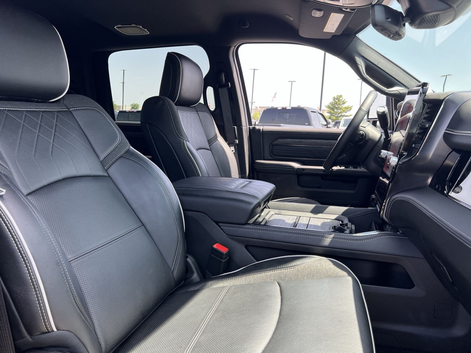 Used 2026 RAM 3500 Limited AWD/4WD image 26