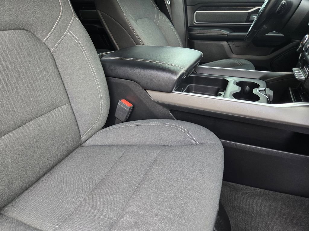 Used 2019 RAM 1500 Big Horn AWD/4WD image 9