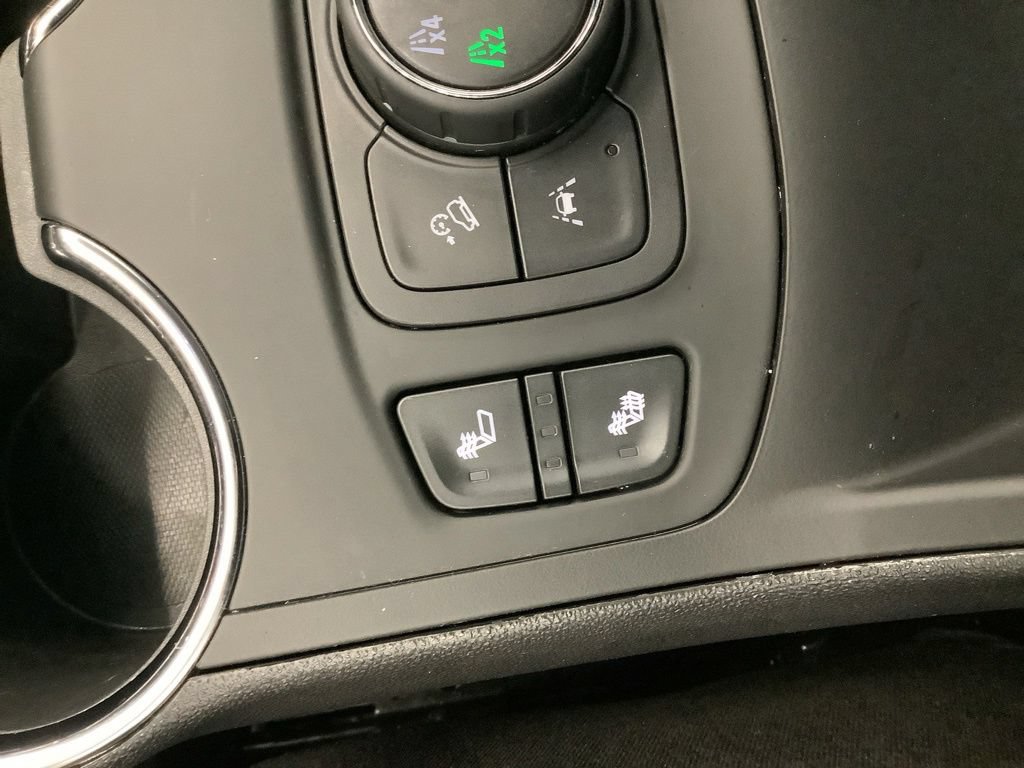 Used 2024 GMC Terrain SLE w/ Driver Convenience Package AWD/4WD image 11
