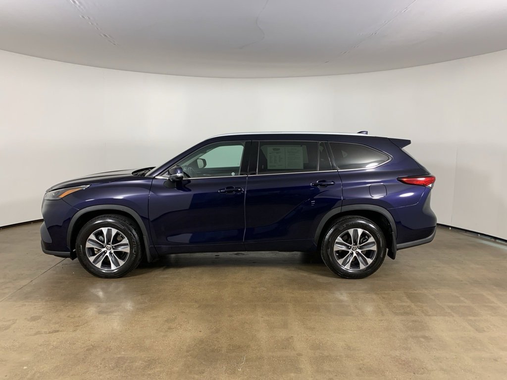 Used 2022 Toyota Highlander XLE image 39