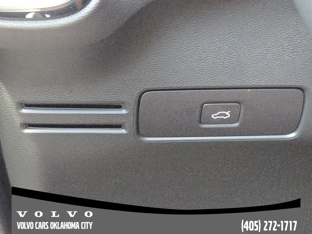 Certified 2023 Volvo C40 P8 Recharge Ultimate AWD/4WD image 22