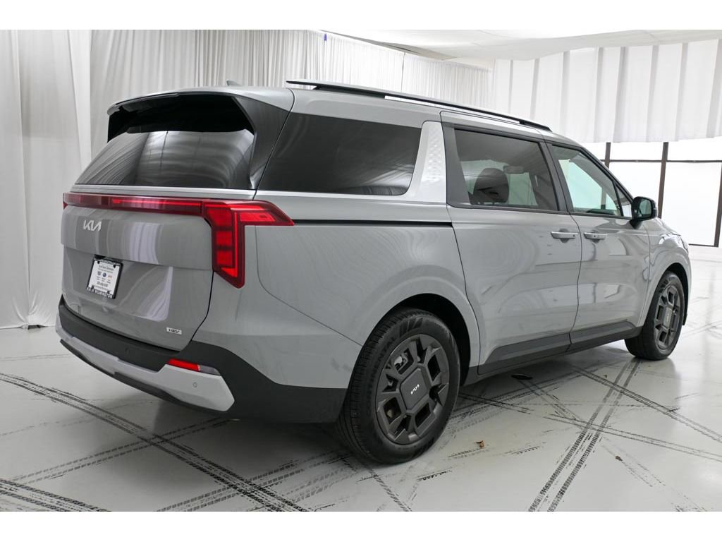 New 2026 Kia Carnival EX image 7